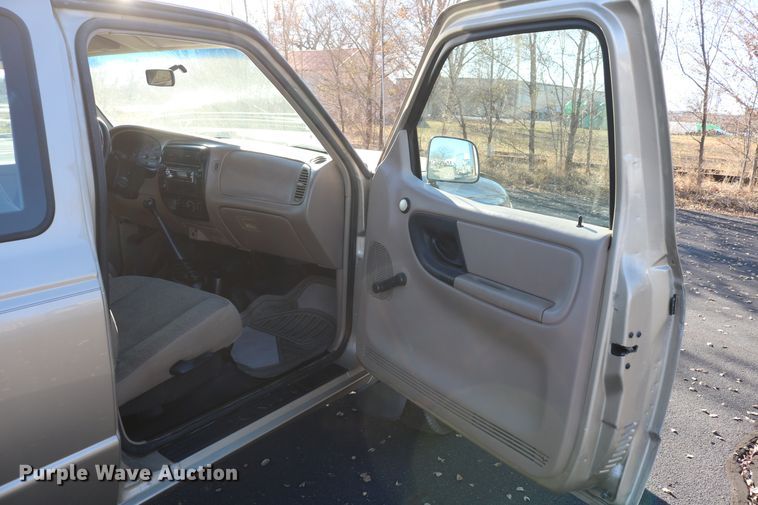 image for item DE1862 2000 Ford Ranger  SuperCab pickup truck