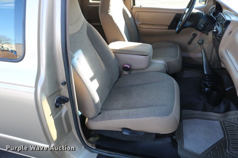 image for item DE1862 2000 Ford Ranger  SuperCab pickup truck