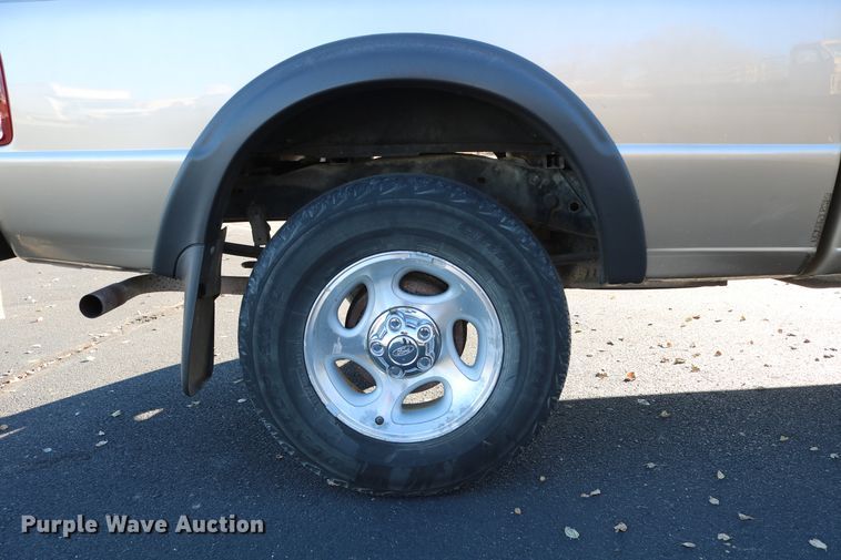 image for item DE1862 2000 Ford Ranger  SuperCab pickup truck