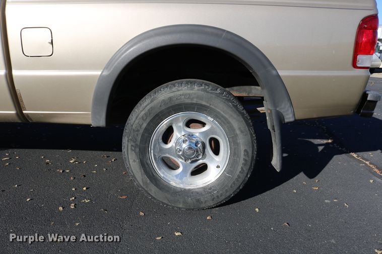 image for item DE1862 2000 Ford Ranger  SuperCab pickup truck