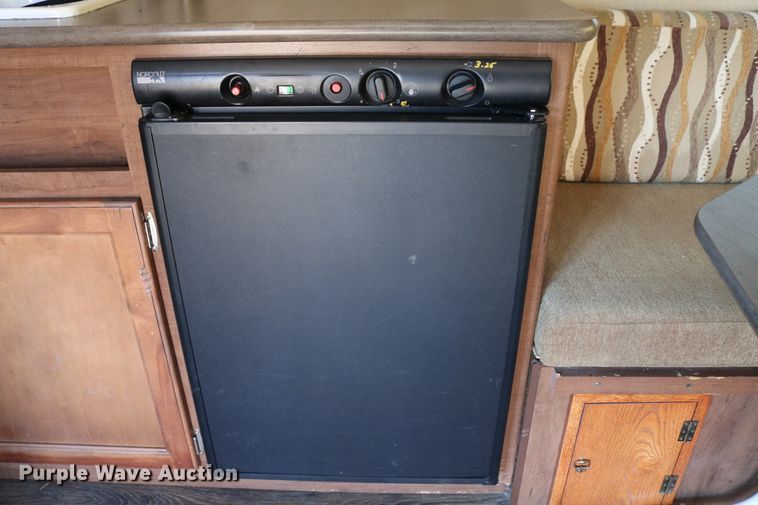 image for item DE1863 2014 Dutchmen Aspen Trail  camper