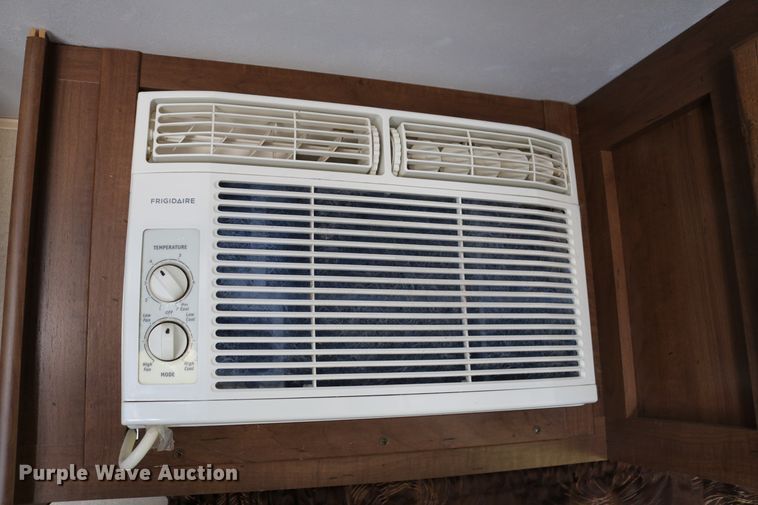 image for item DE1863 2014 Dutchmen Aspen Trail  camper