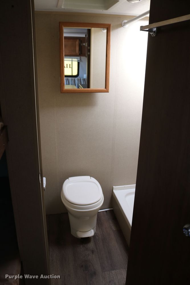 image for item DE1863 2014 Dutchmen Aspen Trail  camper