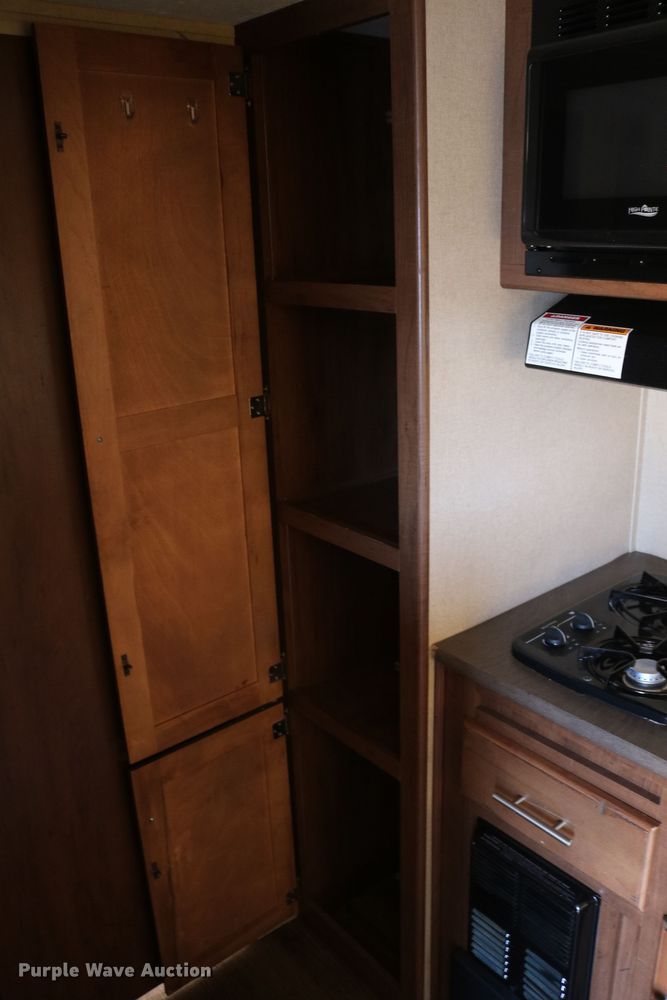 image for item DE1863 2014 Dutchmen Aspen Trail  camper