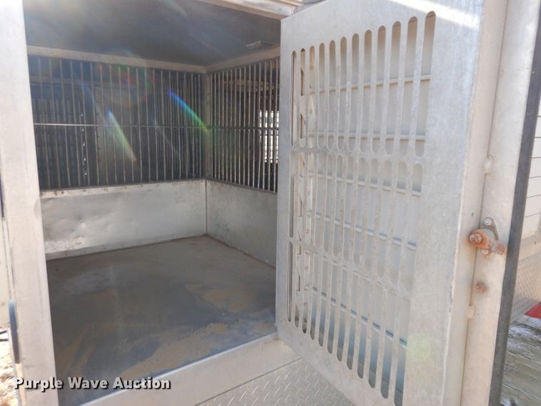 image for item DH5586 Pickup truck bed dog box