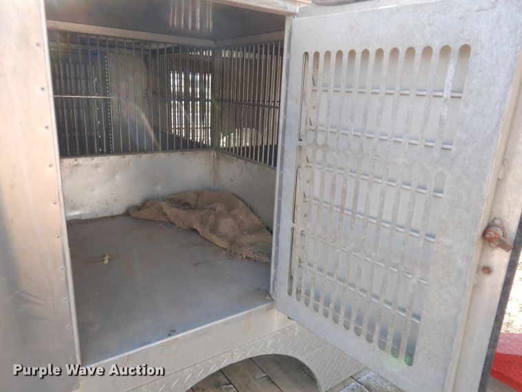 image for item DH5586 Pickup truck bed dog box