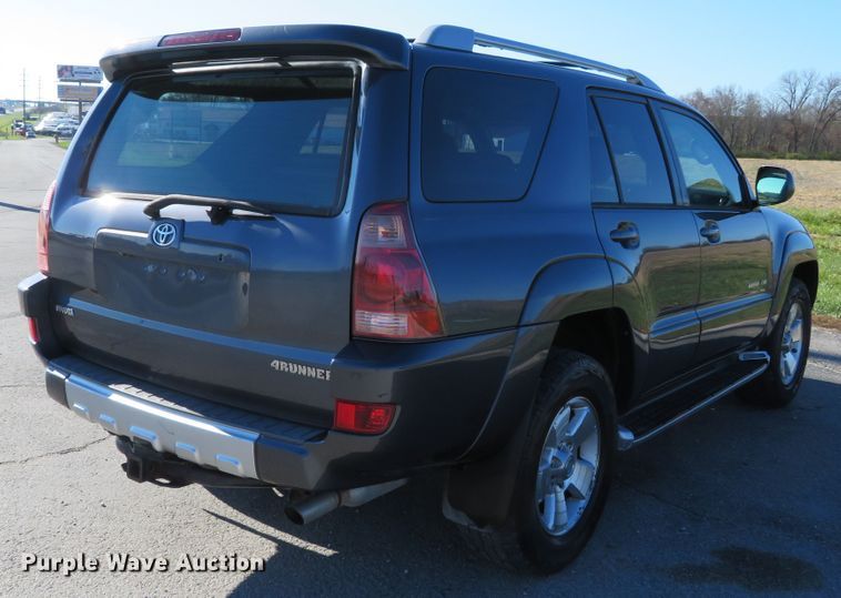 image for item DI3872 2004 Toyota 4Runner Limited  SUV