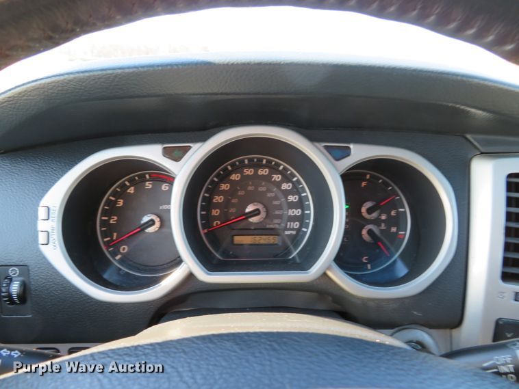 image for item DI3872 2004 Toyota 4Runner Limited  SUV