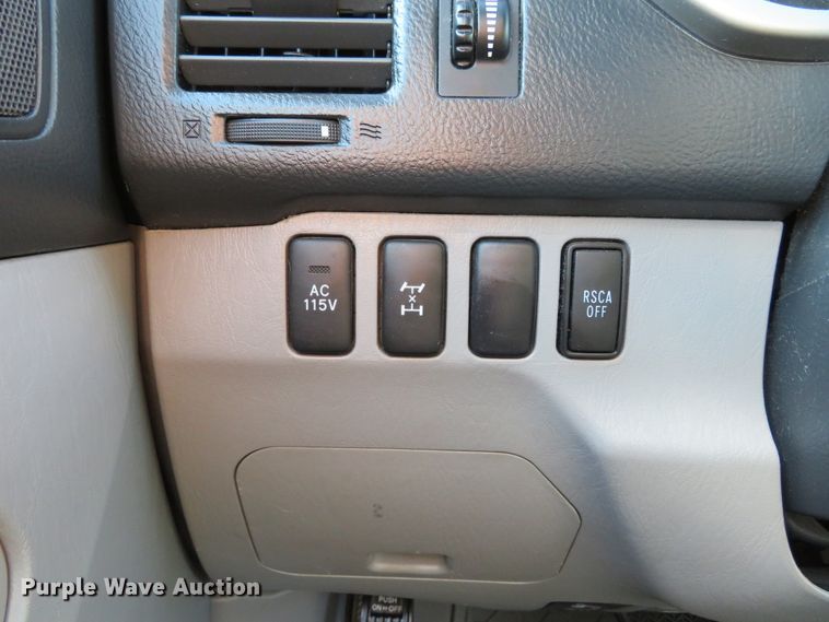 image for item DI3872 2004 Toyota 4Runner Limited  SUV