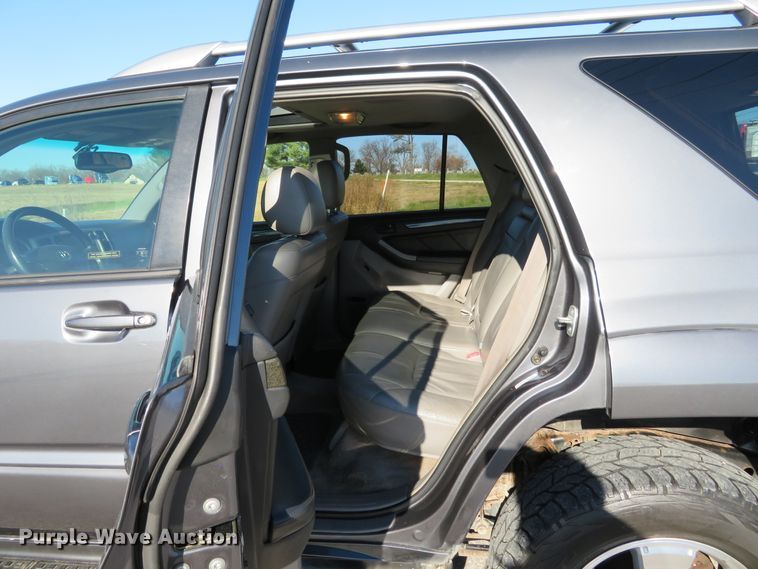 image for item DI3872 2004 Toyota 4Runner Limited  SUV