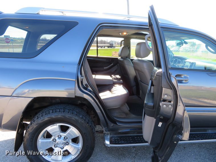 image for item DI3872 2004 Toyota 4Runner Limited  SUV