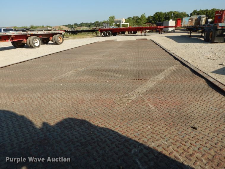 image for item DI7619 1999 HME equipment trailer