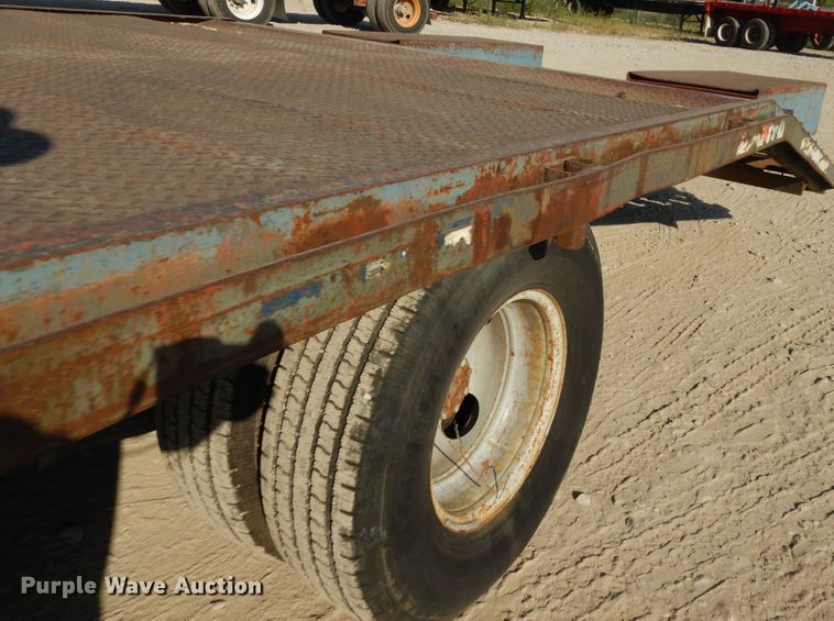 image for item DI7619 1999 HME equipment trailer