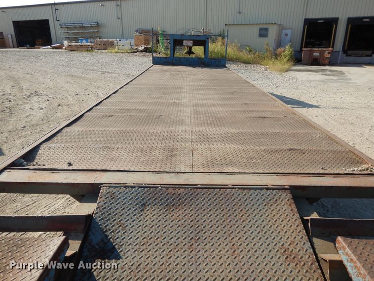 image for item DI7619 1999 HME equipment trailer