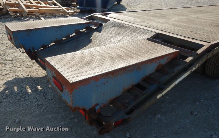 image for item DI7619 1999 HME equipment trailer