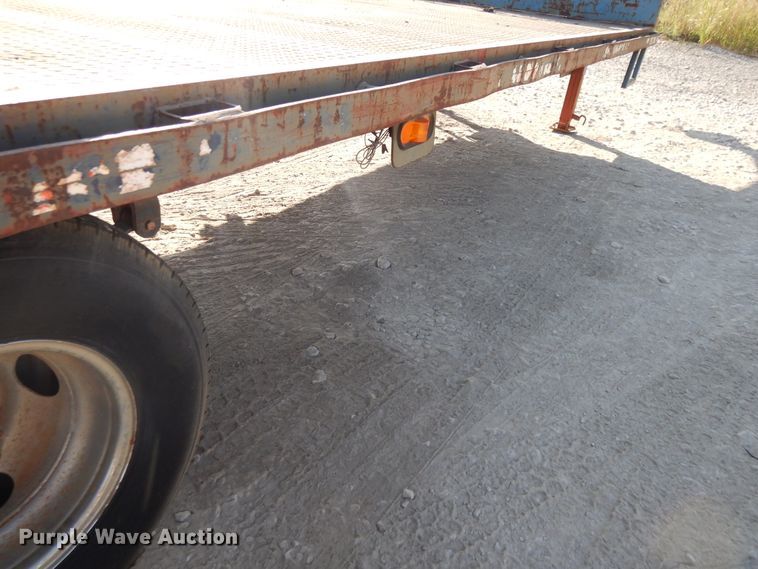 image for item DI7619 1999 HME equipment trailer