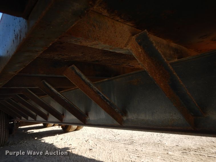 image for item DI7619 1999 HME equipment trailer