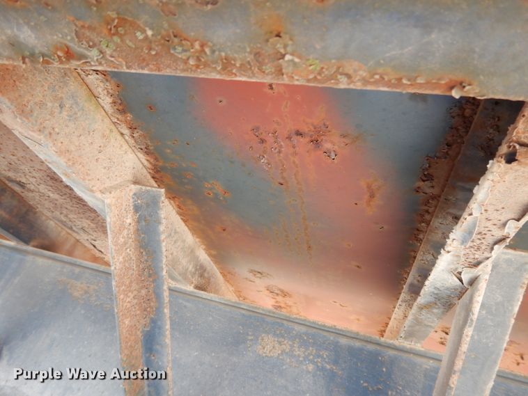 image for item DI7619 1999 HME equipment trailer