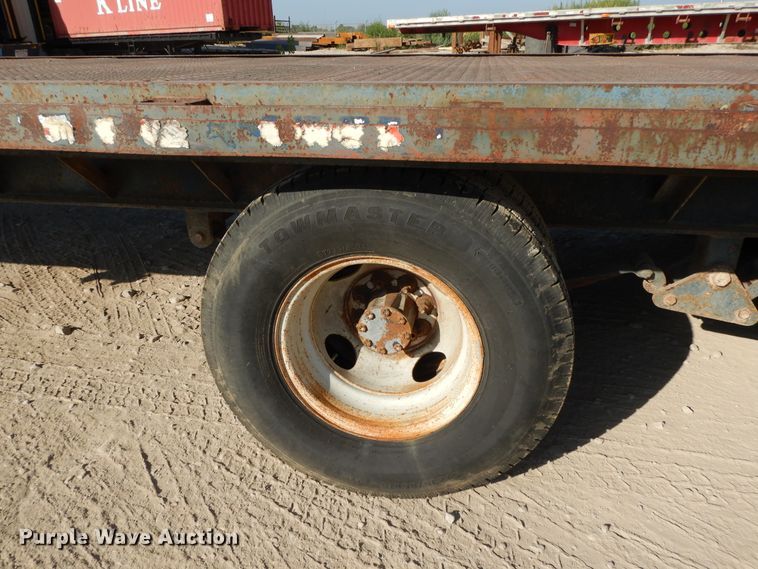 image for item DI7619 1999 HME equipment trailer