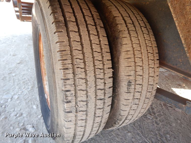 image for item DI7619 1999 HME equipment trailer