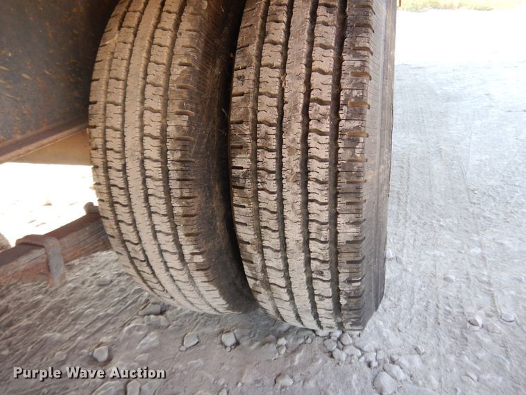 image for item DI7619 1999 HME equipment trailer