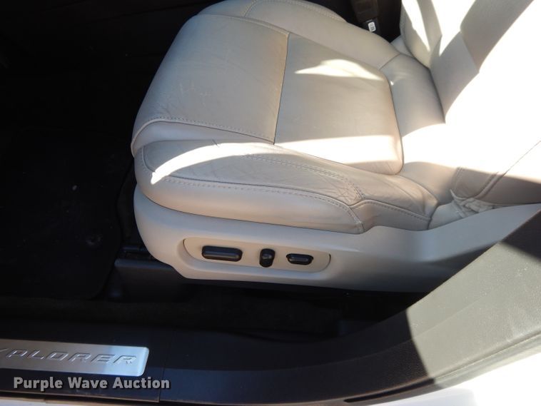 image for item DI8077 2013 Ford Explorer Limited  SUV