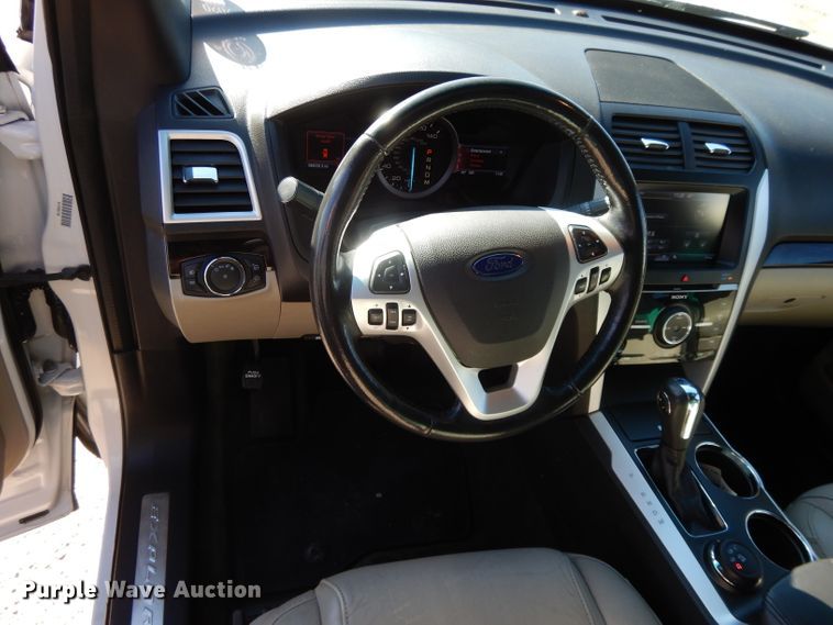 image for item DI8077 2013 Ford Explorer Limited  SUV