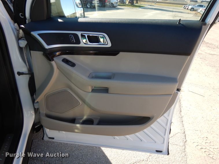 image for item DI8077 2013 Ford Explorer Limited  SUV