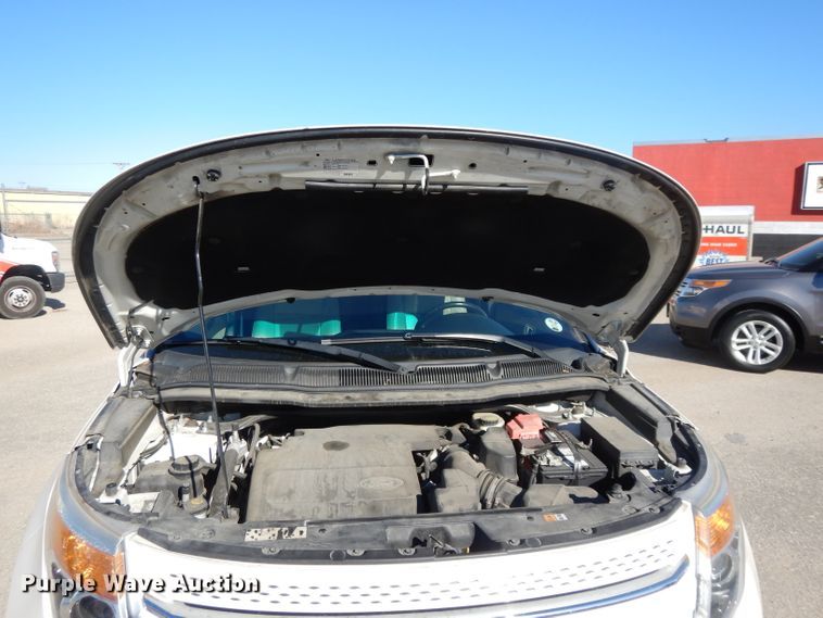 image for item DI8077 2013 Ford Explorer Limited  SUV