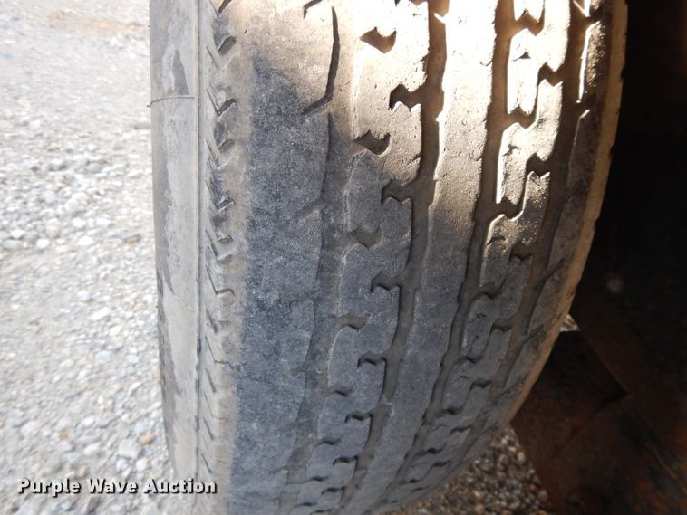 image for item DI8128 2004 H&H dump trailer