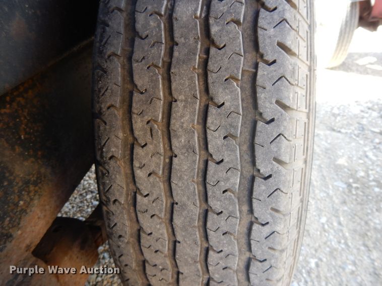 image for item DI8128 2004 H&H dump trailer