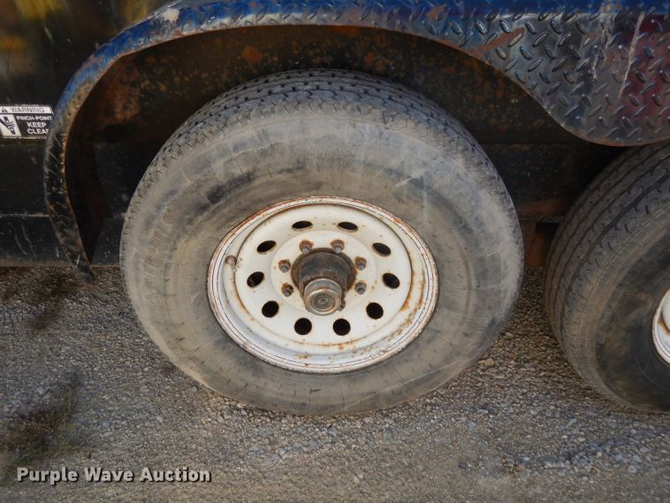 image for item DI8128 2004 H&H dump trailer