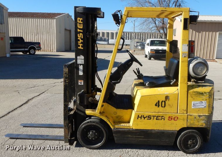 image for item DI8238 Hyster S50XM  forklift