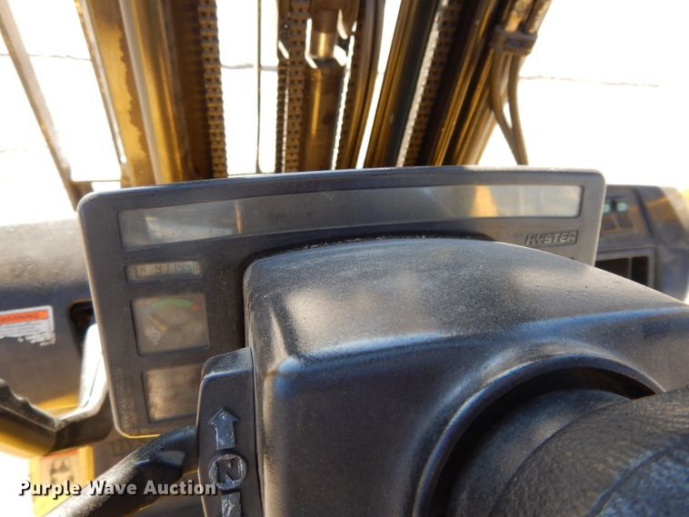 image for item DI8238 Hyster S50XM  forklift