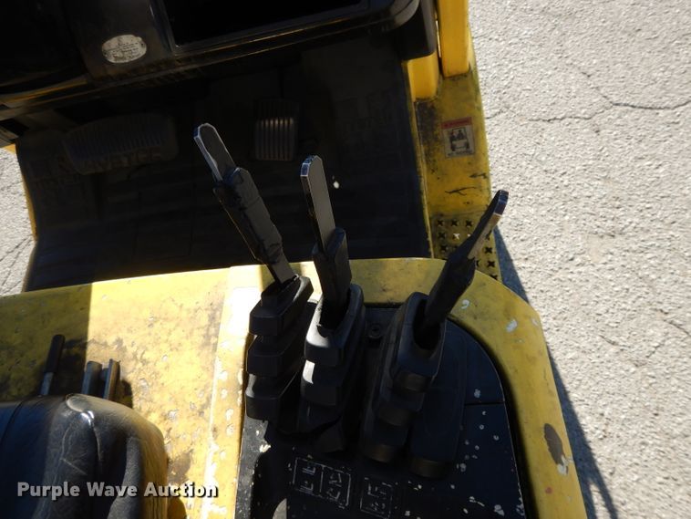 image for item DI8238 Hyster S50XM  forklift