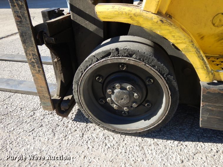 image for item DI8238 Hyster S50XM  forklift