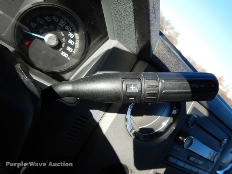 image for item DJ8131 2012 Ford F550 Super Duty  Crew Cab flatbed truck