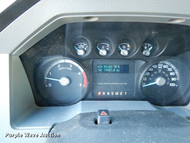 image for item DJ8131 2012 Ford F550 Super Duty  Crew Cab flatbed truck