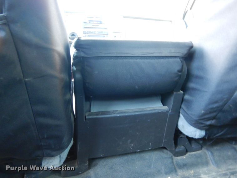 image for item DJ8131 2012 Ford F550 Super Duty  Crew Cab flatbed truck