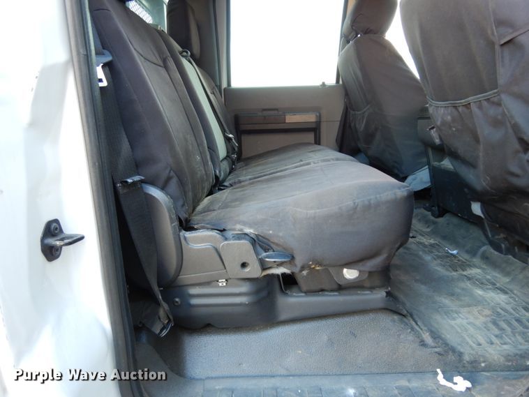 image for item DJ8131 2012 Ford F550 Super Duty  Crew Cab flatbed truck