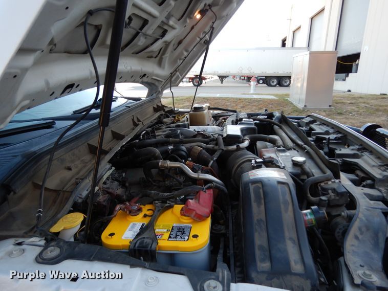 image for item DJ8131 2012 Ford F550 Super Duty  Crew Cab flatbed truck