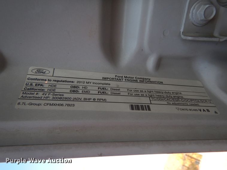 image for item DJ8131 2012 Ford F550 Super Duty  Crew Cab flatbed truck