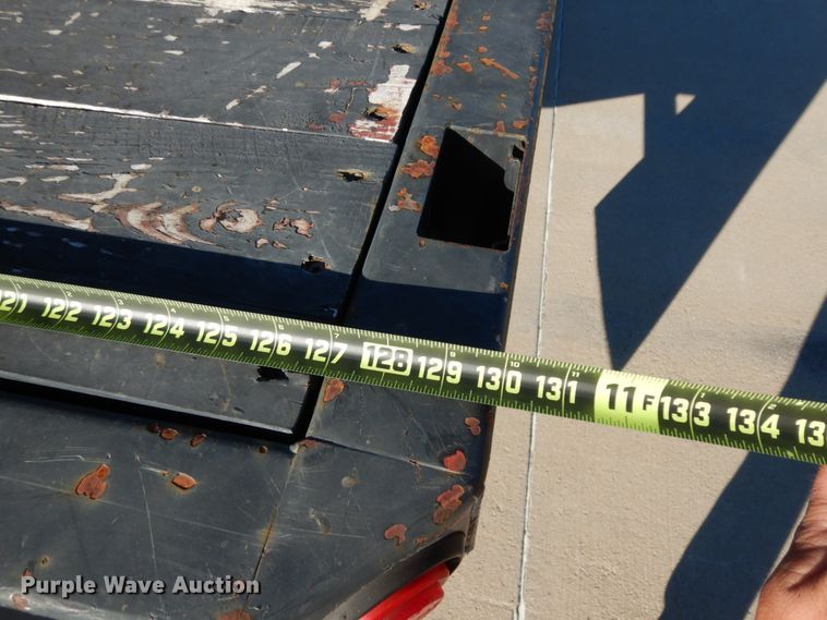 image for item DJ8131 2012 Ford F550 Super Duty  Crew Cab flatbed truck