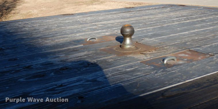 image for item DJ8131 2012 Ford F550 Super Duty  Crew Cab flatbed truck