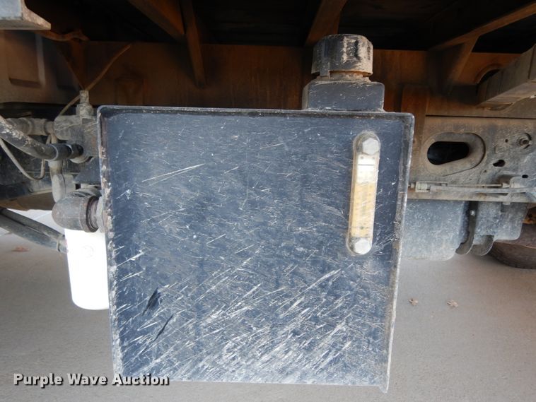 image for item DJ8131 2012 Ford F550 Super Duty  Crew Cab flatbed truck