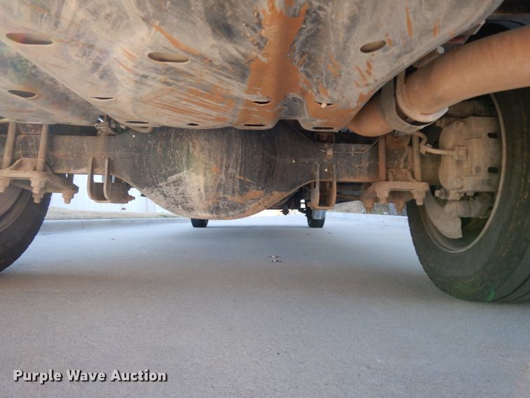 image for item DJ8131 2012 Ford F550 Super Duty  Crew Cab flatbed truck