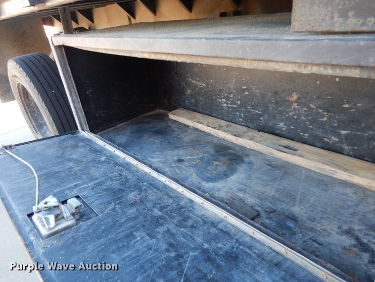 image for item DJ8131 2012 Ford F550 Super Duty  Crew Cab flatbed truck