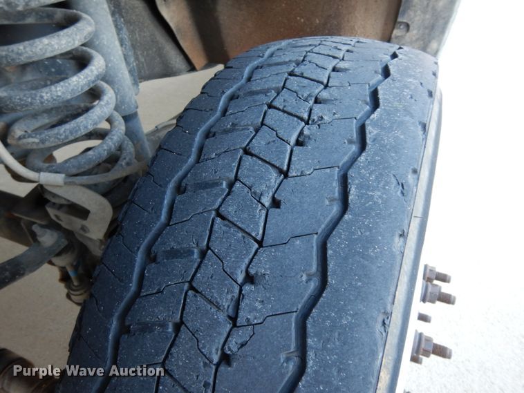 image for item DJ8131 2012 Ford F550 Super Duty  Crew Cab flatbed truck