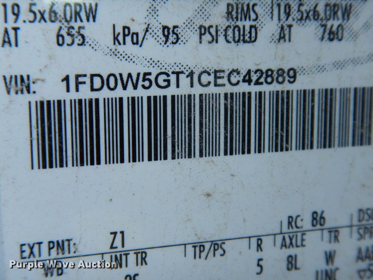 image for item DJ8131 2012 Ford F550 Super Duty  Crew Cab flatbed truck