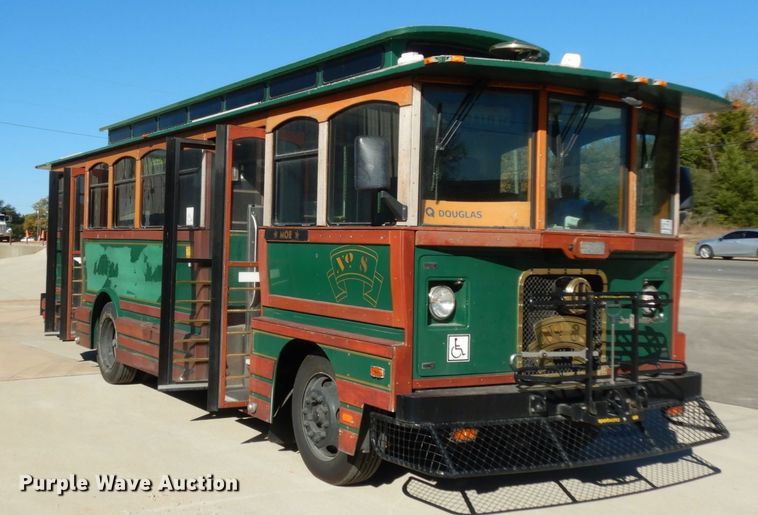 image for item DJ8132 2002 Chance Coach AH28  trolley